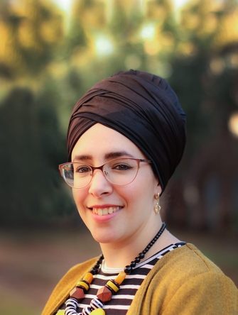 שירה שובל מנטורית כלכלית לאמהות חד הוריות